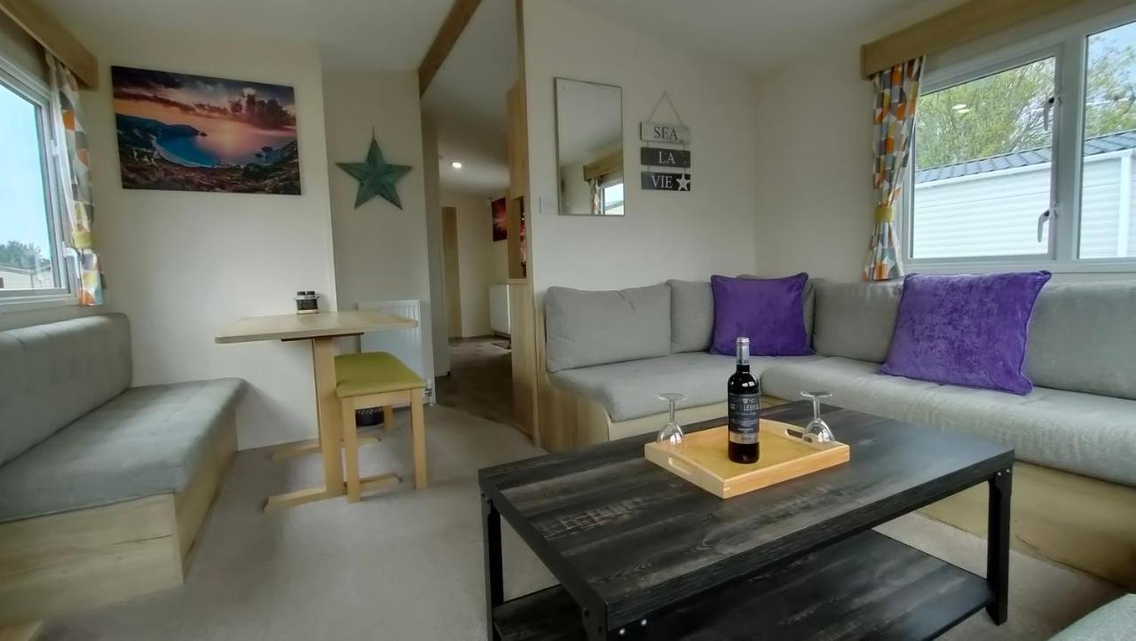 3 Bedroom Stylish Caravan - Vans With Business Sign Not Allowed Port Seton Exterior foto